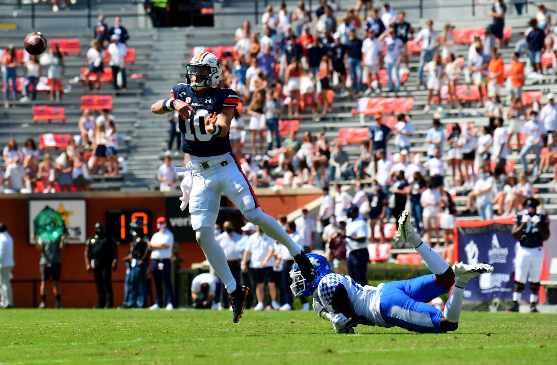 Football: Auburn vs Kentucky
